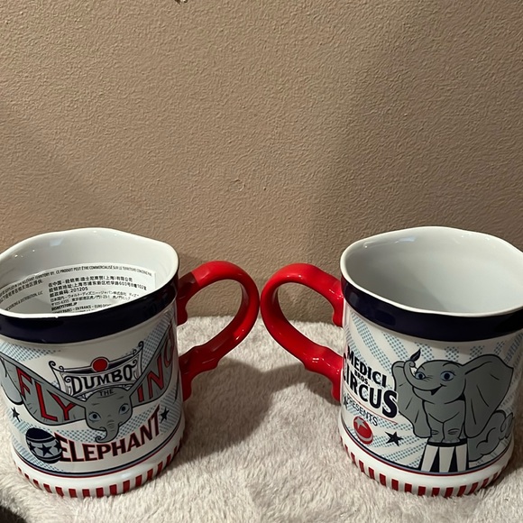 Set of two Disney parks dumb mugs brand new - Picture 1 of 3